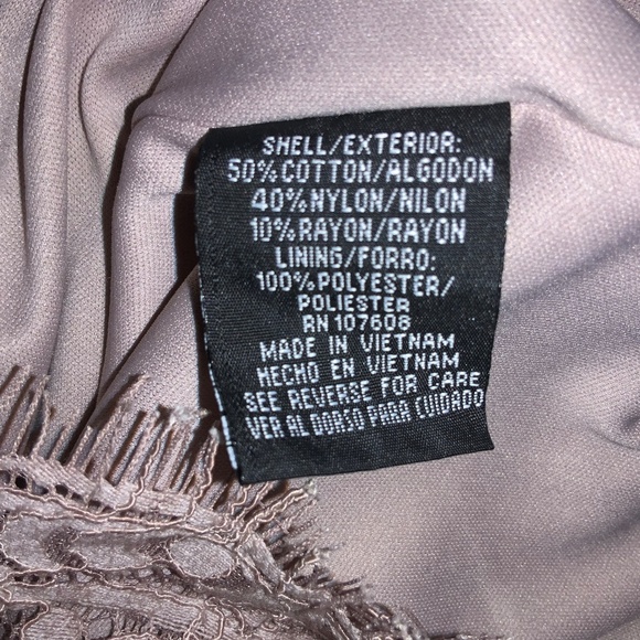 Chetta B Rose Lace overlay mini dress Dress Sz 16 bell sleeve Scalloped hem - Picture 8 of 9